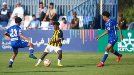 الشلهوب يخسر الكلاسيكو.. الاتحاد يسقط الهلال بثنائية