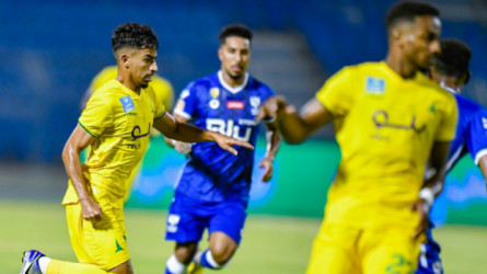 الخليج يخطف نجم الهلال من الاتحاد.. صفقة جديدة