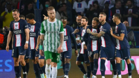 ثلاثي الرعب يقود باريس سان جيرمان أمام ريمس في الدوري الفرنسي