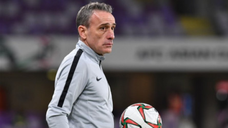 قطر 2022| طرد مدرب كوريا الجنوبية بعد مباراة غانا صورة