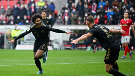 فرايبورج يهدد بايرن ميونخ بعقاب قاسي على خطأ الـ 12 لاعبا