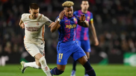 تشافي يعلق على أداء برشلونة أمام جلطة سراي.. هذا يحدث في الكرة