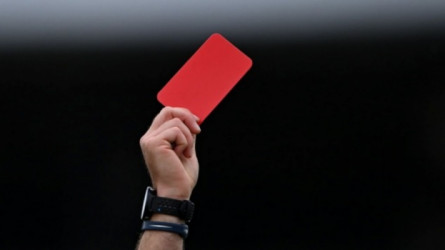 مفاجأة.. استقالة في لجنة الحكام بسبب تدخلات خارجية