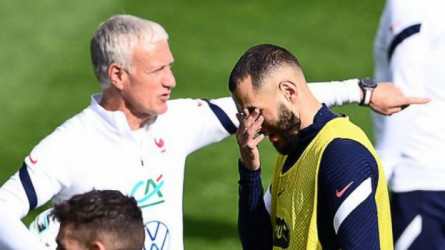 آسف كريم عليك الرحيل.. الكشف عن مؤامرة ديشامب لطرد بنزيما