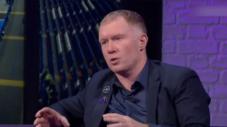 بسبب القوانين الخمسة.. أسطورة يونايتد يسخر من لاعبي مانشستر