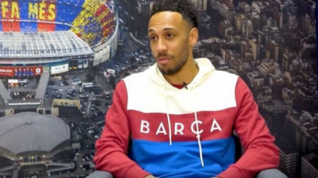 كيف تدخل أوباميانج لإبقاء ديمبيلي في برشلونة؟