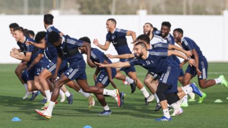 الاتفاق يختتم تحضيراته بـاللياقية.. كارتيرون يستعد للنصر