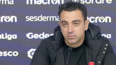 تشافي: برشلونة لديه سلاح فتاك وسأشاهد المباراة مرة أخرى