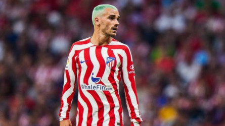 برشلونة يتحرك لإيقاف مهزلة أتلتيكو مدريد وجريزمان