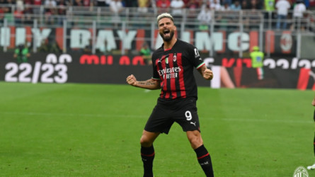 ميلان ينتزع الصدارة بالفوز بثلاثية على إنتر ميلان