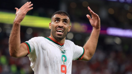 صور|غضب بعد تأجيل كلاسيكو الاتحاد وطلب ساخر بمعاقبة النصر