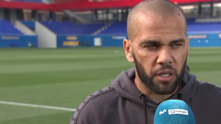 داني ألفيس يكشف الحقيقة لأول مرة.. ماذا حدث في ليلة 30 ديسمبر؟