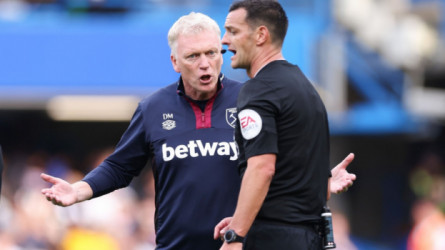 ديفيد مويس يهاجم التحكيم بعد السقوط أمام تشيلسي..تصريحات مثيرة