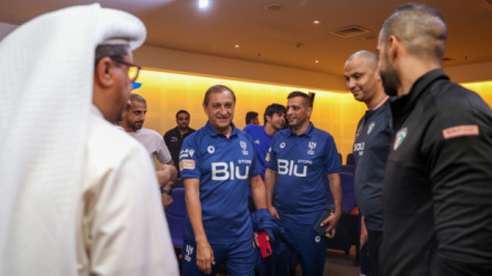 صور| رامون دياز يحاضر في الكويت قبل مباراة الهلال والقادسية