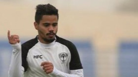 موقف عظيم لمحترف العروبة.. يرد الجميل للسعودية بطريقة استثنائية