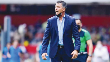 مصير معسكر الأهلي الخارجي.. مفاجأة سيبولدي قبل كلاسيكو الهلال