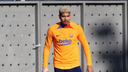 موقف أراوخو من مباراة برشلونة وليجانيس في الدوري الإسباني.. فليك يجيب