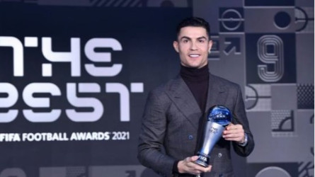 بعد التهديد بالرحيل.. 5 وجهات محتملة أمام رونالدو إحداها برشلونة