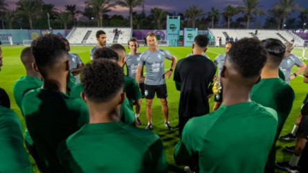 قطر 2022| مران الأخضر.. تطورات إصابة شراحيلي قبل صدام الأرجنتين