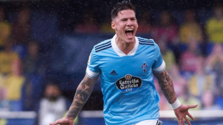 مهاجم إسبانيا يوافق على الانتقال إلى الشباب.. ولكن