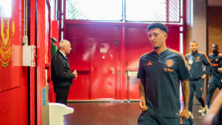 ماذا يفعل نجوم مانشستر يونايتد قبل  لقاء برايتون بـثلاث ساعات