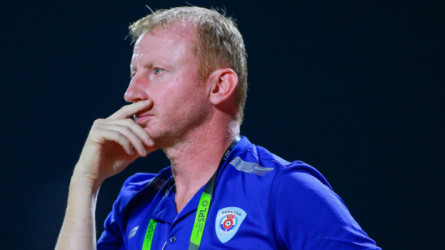 كواليس إقالة مدرب أبها.. النصر ليس السبب وترشيح البديل