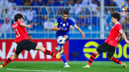 سلمان الفرج رجل مباراة الهلال واستقلول دوشنبه.. أرقام مذهلة