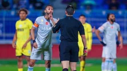 بيان رسمي ينصف التعاون أمام الهلال.. طرد وضربة جزاء