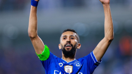 سلمان الفرج يهدد الشلهوب.. ويقترب من أسطورة الاتحاد