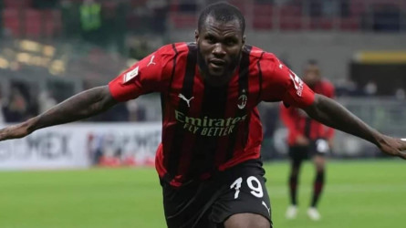 طال الانتظار.. برشلونة يكشف موعد تقديم كيسي وكريستينسين