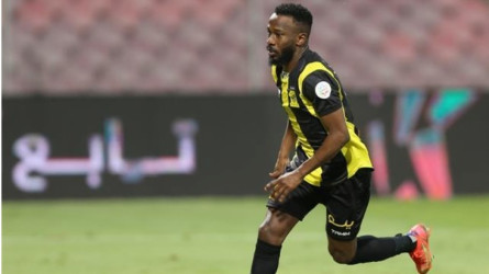 بعد أنباء إيقاف نجم الاتحاد.. وكيل المولد يفاجئ الشارع الرياضي