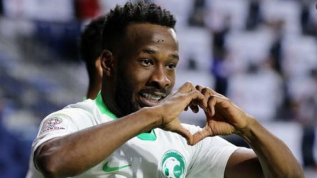 تدخل دولي يمنع اعتزال فهد المولد.. وموقف غريب من الاتحاد