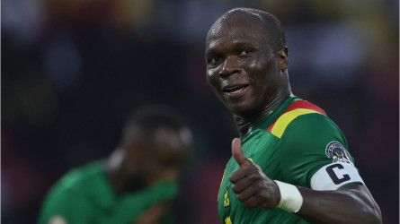 عملاق إنجليزي مستعد لـرش الأموال على نجم النصر.. صفقة العمر