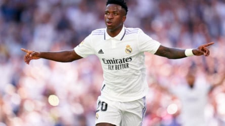  تألق أم الطرد.. مستقبل فينيسيوس مع ريال مدريد تحت قيادة ألونسو