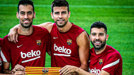 قادة برشلونة يعلنون التمرد على لابورتا بسبب ليفاندوفيسكي