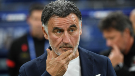 كيف نجح باريس سان جيرمان في التعاقد مع المدرب صاحب النفوذ الأقوى؟