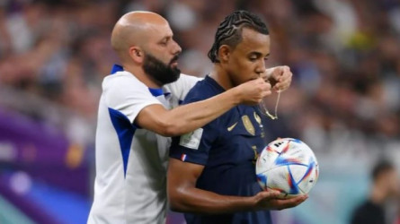  قطر 2022| مدرب فرنسا غاضب من قلادة كوندي.. محظوظ أني لم أمسك به