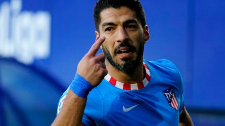 سواريز يتوقع نتيجة المباراة قبل بدايتها؟.. سيميوني يكشف الأمر