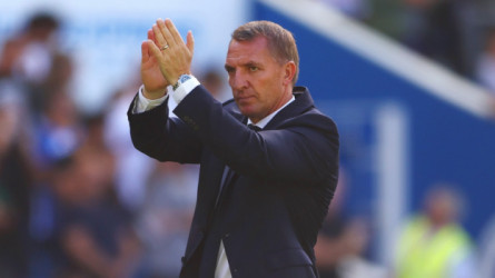 لن أختبئ من الإقالة..سداسية توتنهام تورط براندن رودجرز