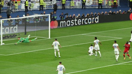 نجم ريال مدريد في حيرة.. الغموض يسيطر على مستقبل لاعب الميرنجي