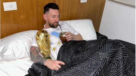 باريس سان جيرمان ينهي احتفالات ميسي المونديالية بقرار رسمي