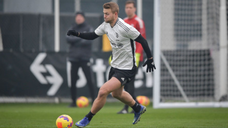 دي ليخت يفاجئ يوفنتوس: نعم نفتقد كريستيانو رونالدو