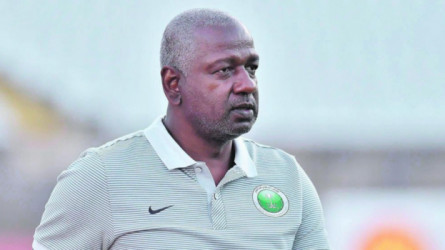 ماجد عبد الله يتجاهل سالم الدوسري لهذا السبب.. مفاجأة تصعق جمهور الهلال