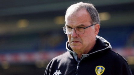 مدرب أوروجواي يفضح تهديدات الولايات المتحدة للمدربين واللاعبين