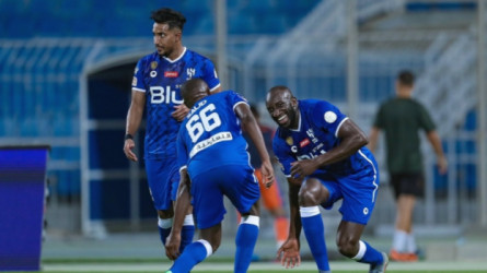 إصابة جديدة تقلق جماهير الهلال في مباراة نيوكاسل