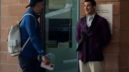 مانشستر سيتي مع ممثل كوميدي ممثل كوميدي يثير حيرة نجوم مانشستر سيتي في جولتهم بأمريكا