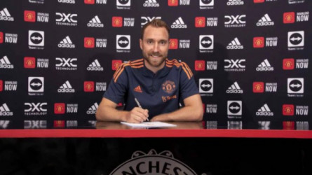 رسميا.. مانشستر يونايتد يقدم إريكسن واللاعب يوجه كلمات صادمة