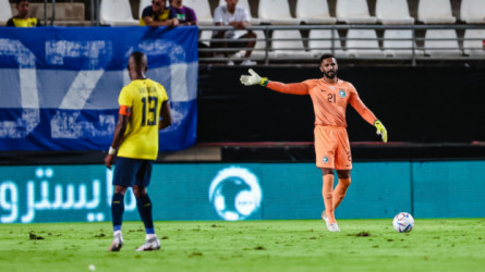 بـقفاز العويس.. السعودية تتعادل مع الإكوادور قبل كأس العالم