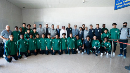 بعثة الأخضر تصل الجزائر.. بداية رحلة كأس العرب للناشئين