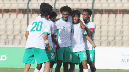  كأس العرب 17| طلال حاجي يقود هجوم السعودية أمام الجزائر